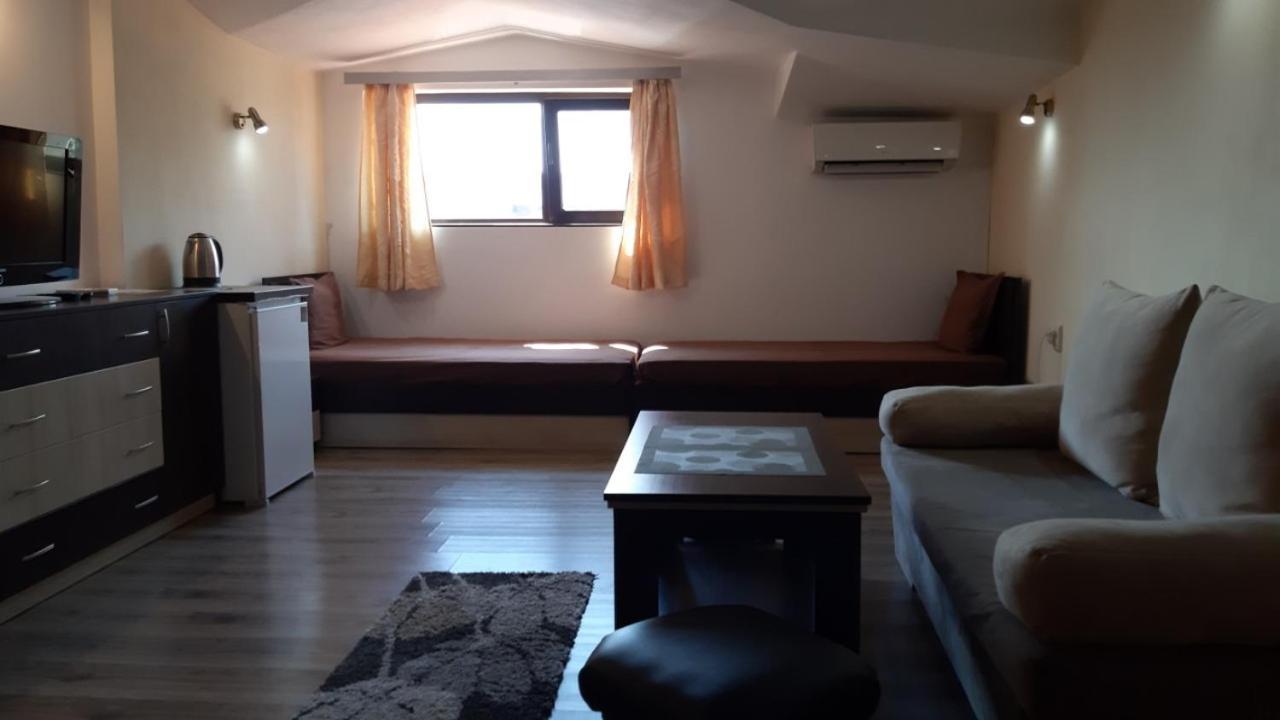 Guest House Bulgari Kazanlŭk Dış mekan fotoğraf